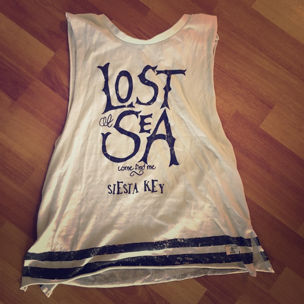 Graphic muscle tee